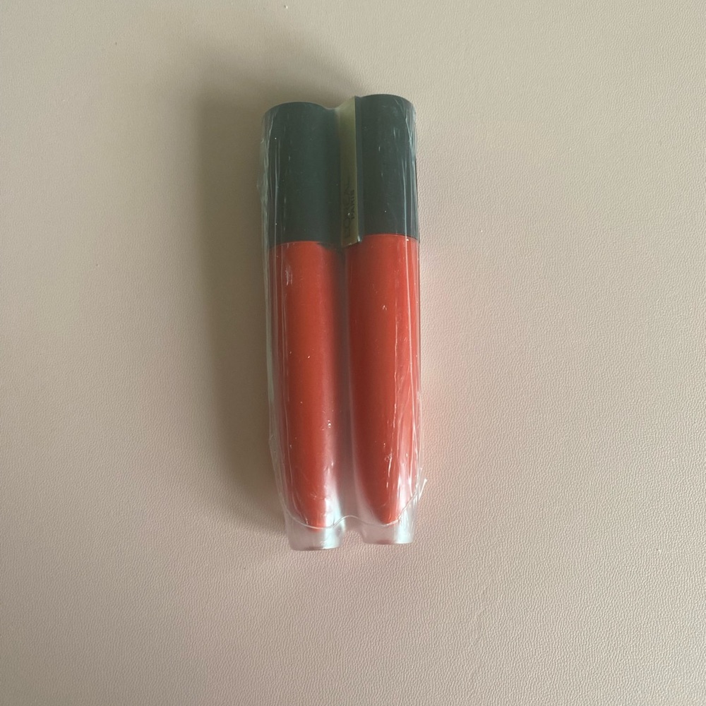 2 loreal liquid lipstick (454)